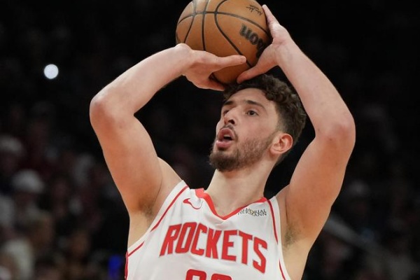 欧锦赛A组巅峰对决：申京28+13+8力压约基奇，土耳其95-90终结塞尔维亚不败金身